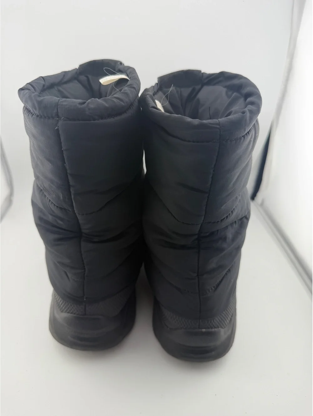 The North Face Nuptse 700 Fill Power Down Boots, Women's Size 7